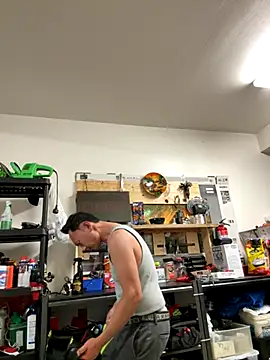 Snapshot of 2Fly4Guy chatting on October 5, 8:01 am 2Fly4Guy online show from October 5, 8:01 am