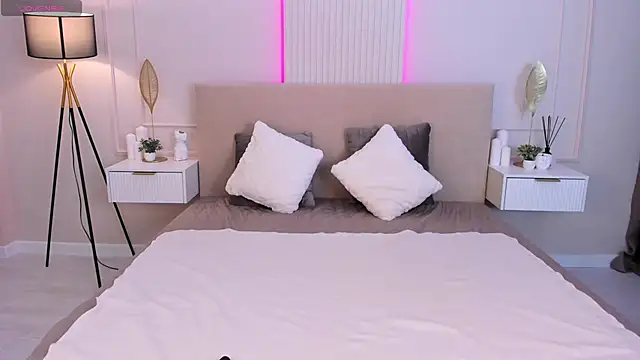 Snapshot of Amalia_3 chatting on February 11, 10:04 am Amalia 3 online show from February 11, 10:04 am