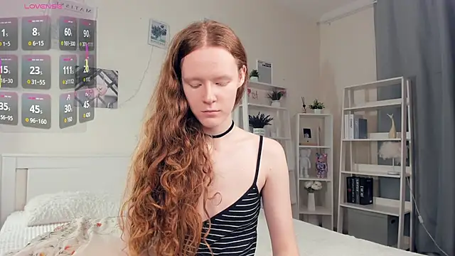 ZaraBluitt online show from November 29, 7:44 am