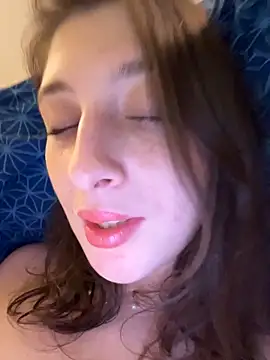 lolippp666 online show from February 25, 8:18 pm