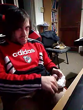 Snapshot of johnwood88 chatting on October 28, 5:33 am johnwood88 online show from October 28, 5:33 am