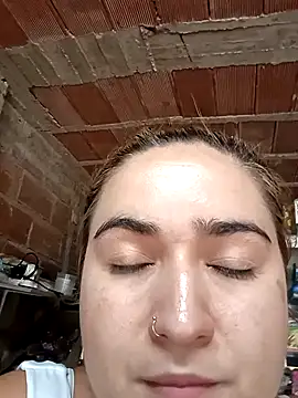 Snapshot of alexax0 chatting on February 3, 7:21 pm alexax0 online show from February 3, 7:21 pm