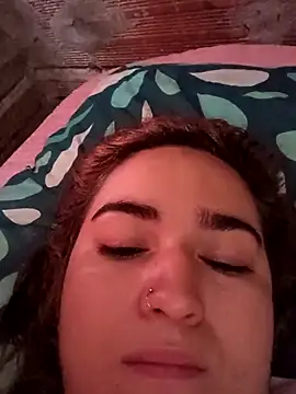 Snapshot of alexax0 chatting on February 19, 2:34 pm alexax0 online show from February 19, 2:34 pm