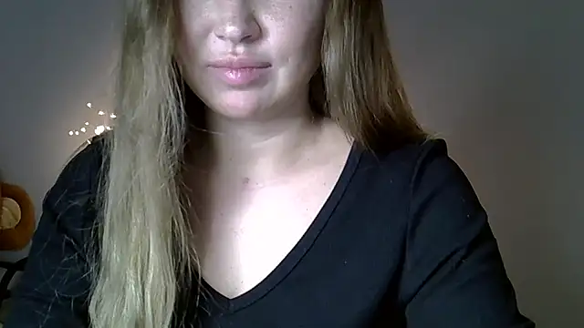 Lucky Anna online show from January 8, 10:01 pm