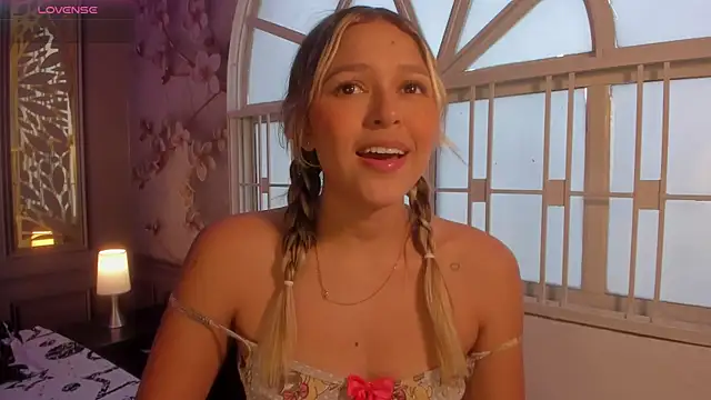 Cami hunter  online show from December 10, 4:17 pm