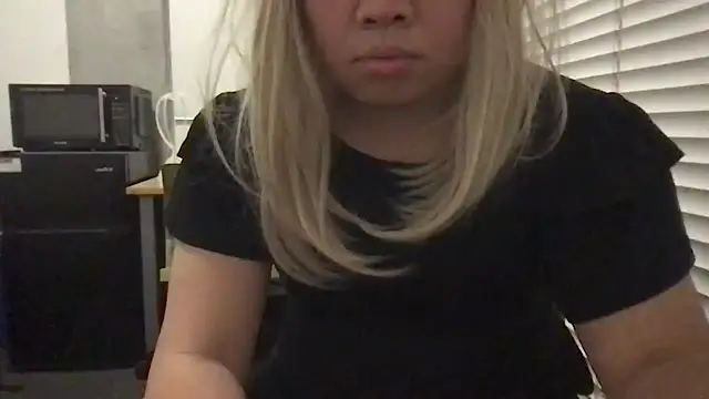 Snapshot of Jessica-Aine chatting on December 3, 2:03 am Jessica-Aine online show from December 3, 2:03 am