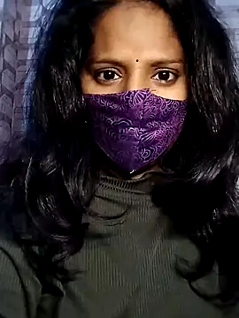 Snapshot of Shivani_Tivari chatting on February 18, 9:20 pm Shivani Tivari online show from February 18, 9:20 pm