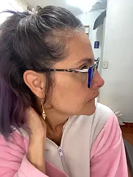 Goddess-Love- online show from May 6, 11:15 am