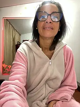 Snapshot of Goddess-Love- chatting on June 21, 9:12 am Goddess-Love- online show from June 21, 9:12 am