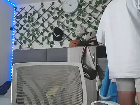 MarceloMilk online show from November 1, 2:13 am