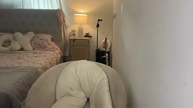 blairbella online show from January 26, 9:19 am