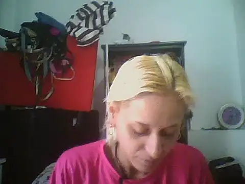 ariana crazzy online show from January 15, 9:40 pm