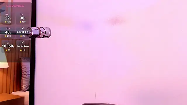 sexy mich 18 online show from April 2, 8:06 pm