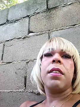 blondebitchlitle online show from December 13, 8:14 pm