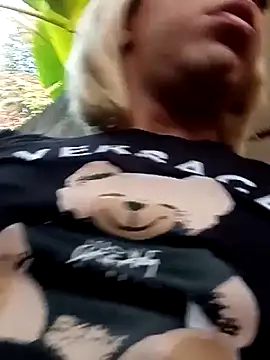 blondebitchlitle online show from February 11, 10:15 pm