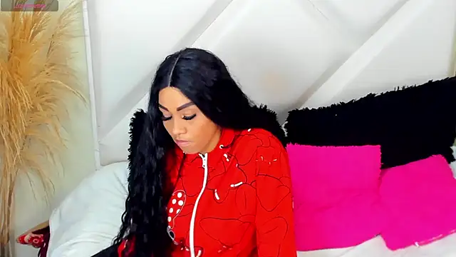 Snapshot of ScarlethNatasha chatting on October 26, 3:45 am ScarlethNatasha online show from October 26, 3:45 am