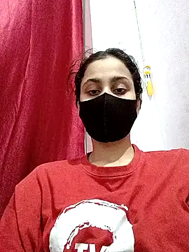 magicmoment00786 online show from October 4, 5:44 pm