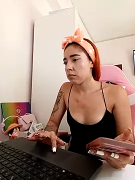 Snapshot of alexxxa69 chatting on September 16, 12:50 pm alexxxa69 online show from September 16, 12:50 pm