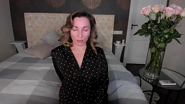 Snapshot of AllisonWilliams chatting on November 28, 3:36 pm AllisonWilliams online show from November 28, 3:36 pm