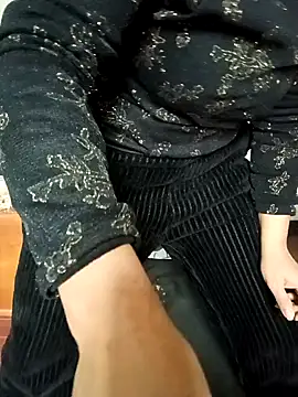 Snapshot of miaomiao520 chatting on December 11, 5:53 am miaomiao520 online show from December 11, 5:53 am