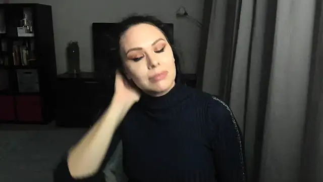 Snapshot of MollyCheiz chatting on December 2, 10:56 pm MollyCheiz online show from December 2, 10:56 pm