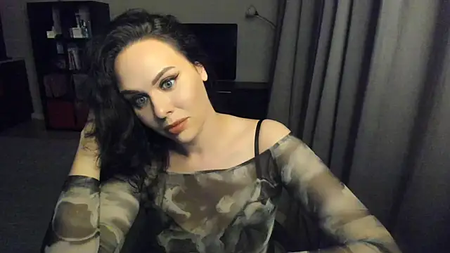 Snapshot of MollyCheiz chatting on March 4, 8:38 pm MollyCheiz online show from March 4, 8:38 pm