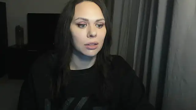 MollyCheiz online show from April 4, 8:39 pm