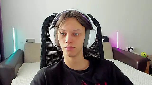 Ostin meow online show from February 14, 7:38 am