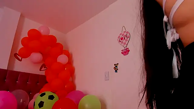 Snapshot of honny_3090 chatting on May 18, 7:41 pm honny 3090 online show from May 18, 7:41 pm