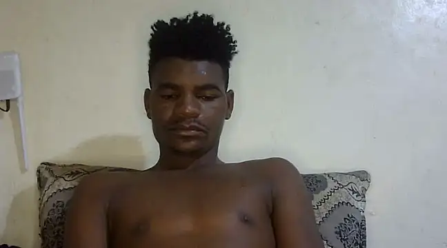 blackebonyy online show from February 2, 1:23 am