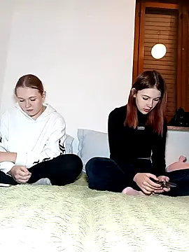 ella grays online show from October 27, 5:50 pm