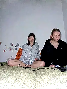 ella grays online show from April 6, 5:36 pm