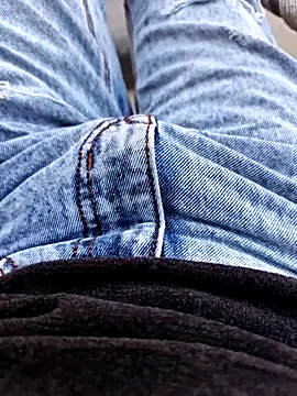 faaseel online show from February 10, 10:30 am