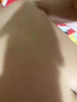 Snapshot of Tratto_bianco002 chatting on December 15, 6:59 pm Tratto bianco002 online show from December 15, 6:59 pm