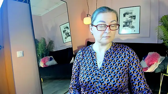 AlexandraKind online show from December 22, 1:41 pm