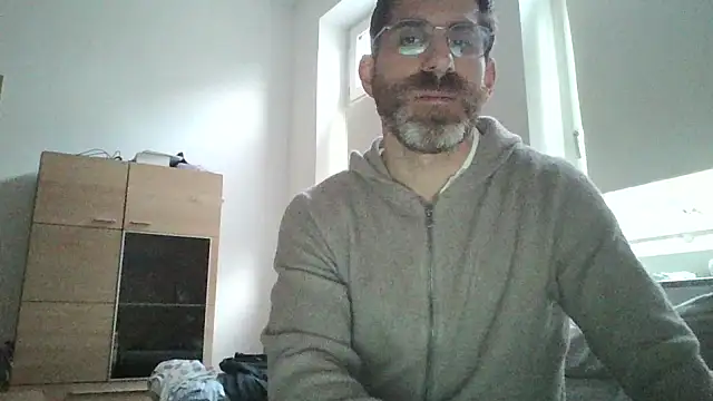 Snapshot of alcatraz009 chatting on October 9, 4:27 pm alcatraz009 online show from October 9, 4:27 pm