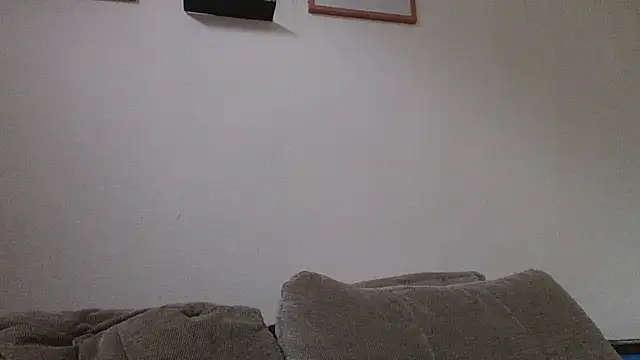 Snapshot of alcatraz009 chatting on October 15, 7:19 am alcatraz009 online show from October 15, 7:19 am