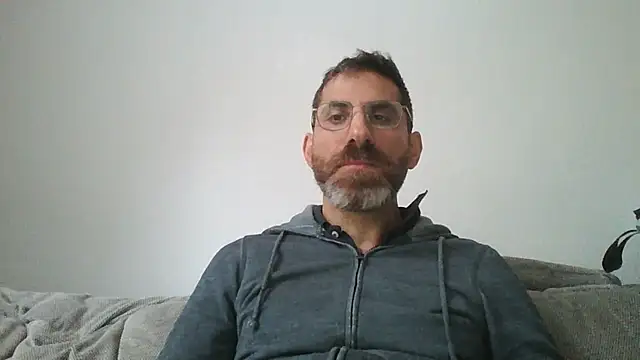 Snapshot of alcatraz009 chatting on October 24, 7:16 am alcatraz009 online show from October 24, 7:16 am