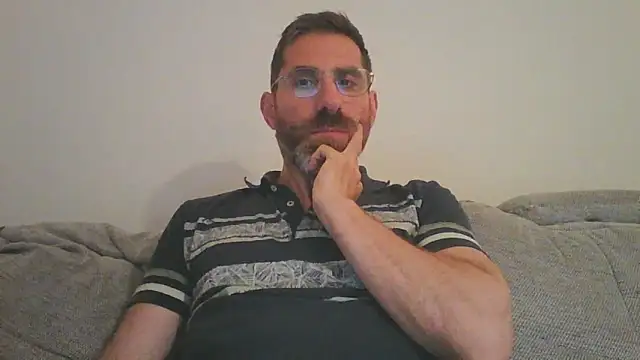 Snapshot of alcatraz009 chatting on October 25, 7:08 pm alcatraz009 online show from October 25, 7:08 pm