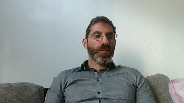 Snapshot of alcatraz009 chatting on November 7, 9:31 am alcatraz009 online show from November 7, 9:31 am