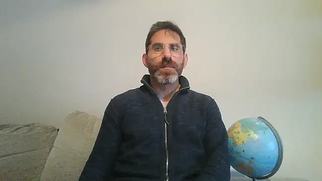 Snapshot of alcatraz009 chatting on November 14, 8:18 pm alcatraz009 online show from November 14, 8:18 pm