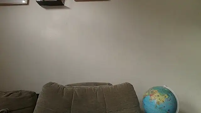 Snapshot of alcatraz009 chatting on November 15, 8:22 am alcatraz009 online show from November 15, 8:22 am