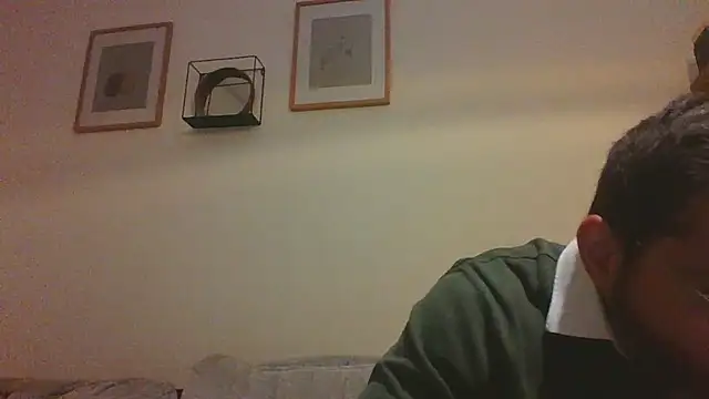 Snapshot of alcatraz009 chatting on November 15, 8:27 pm alcatraz009 online show from November 15, 8:27 pm