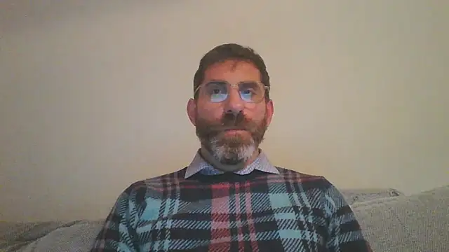 Snapshot of alcatraz009 chatting on November 19, 4:29 pm alcatraz009 online show from November 19, 4:29 pm