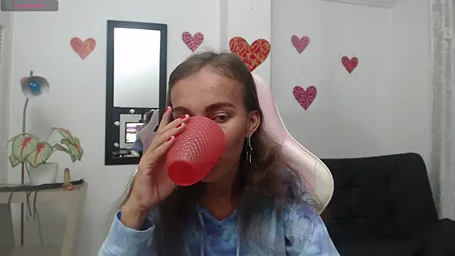 lulu 25  online show from December 27, 11:42 pm