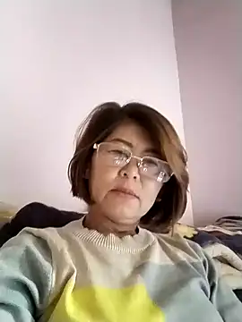 Snapshot of Baby-tits2024 chatting on December 22, 6:17 am Baby-tits2024 online show from December 22, 6:17 am