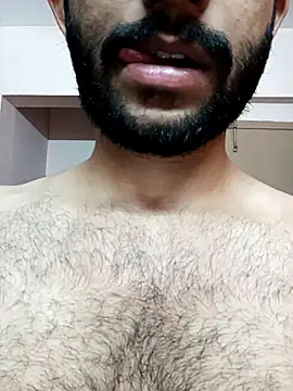 Vignesh3246 online show from October 16, 6:20 pm