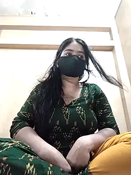 Magical Girl- online show from November 7, 3:17 am