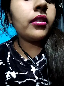 Snapshot of Love-Veronica chatting on February 5, 1:05 pm Love-Veronica online show from February 5, 1:05 pm