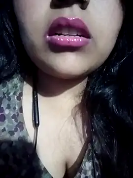 Snapshot of Love-Veronica chatting on February 7, 6:11 pm Love-Veronica online show from February 7, 6:11 pm